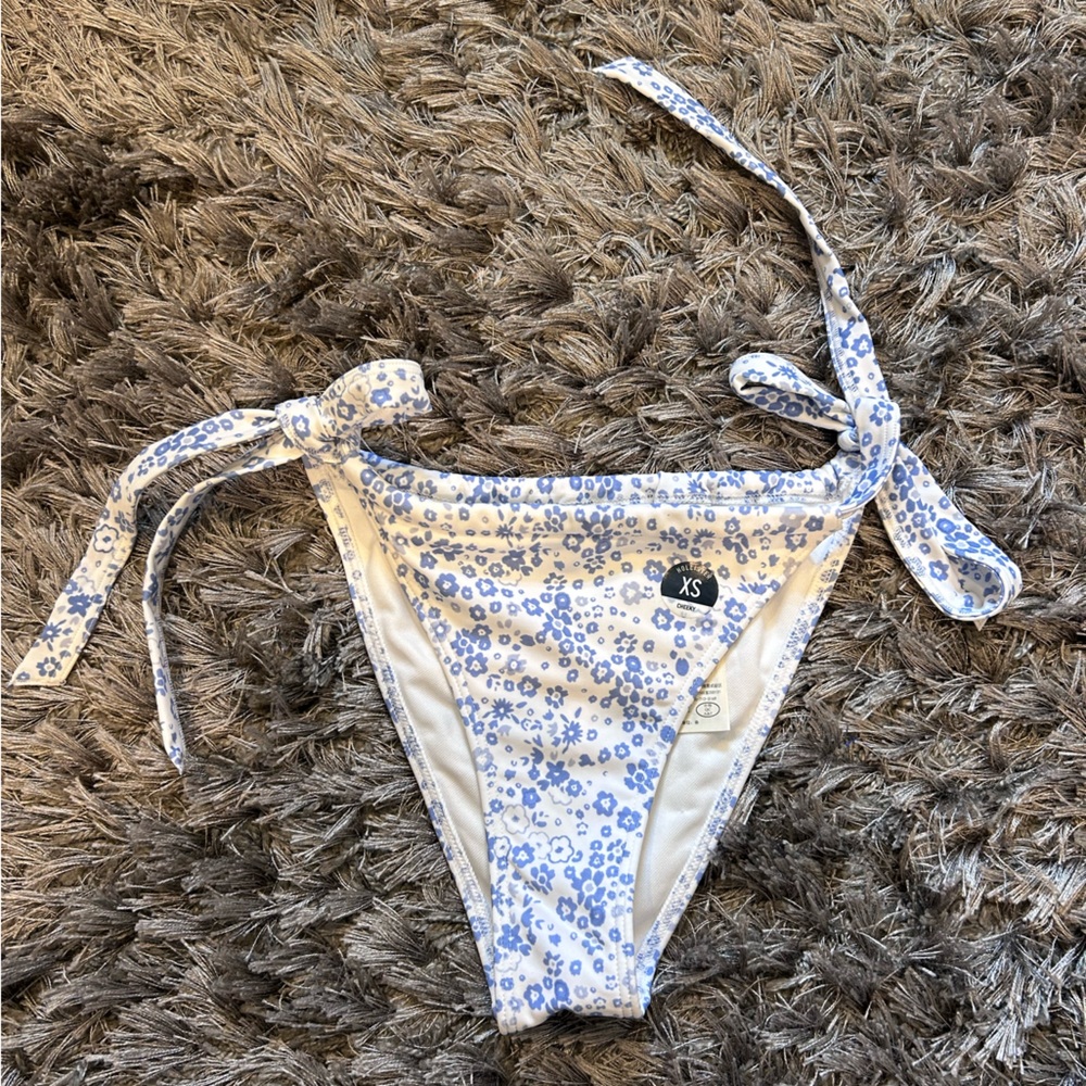 Hollister White and Blue Floral Swim Bottom XS NWOT
